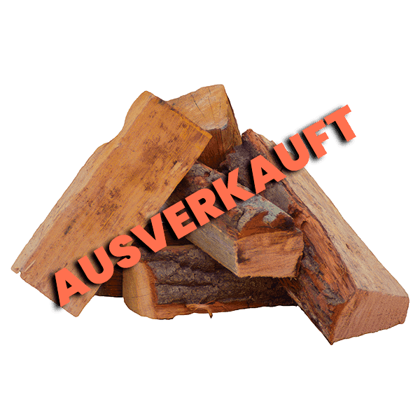 Brennholz Eiche gestapelt